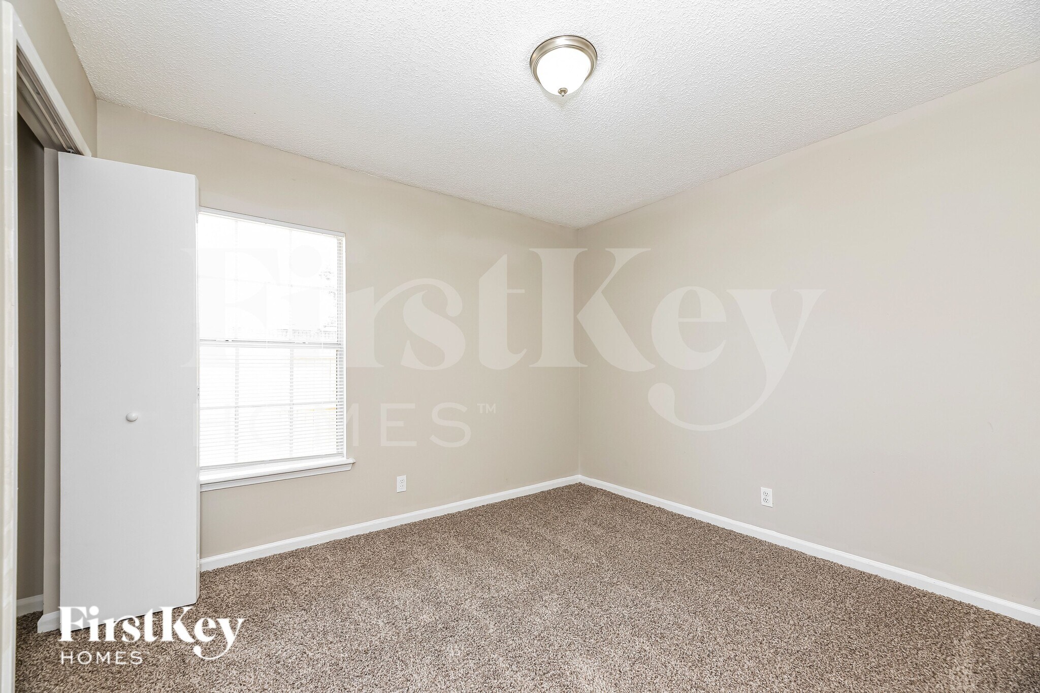 Building Photo - 12621 Ashmore Green Dr