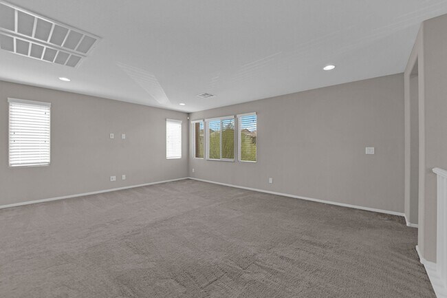 Building Photo - Beautiful House near Durango Curve