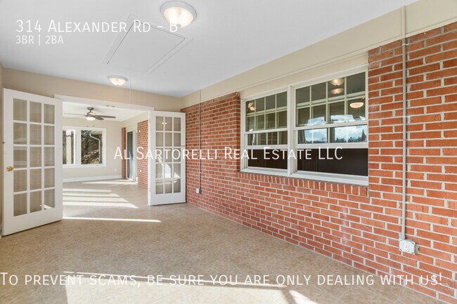 Building Photo - 314 Alexander Rd