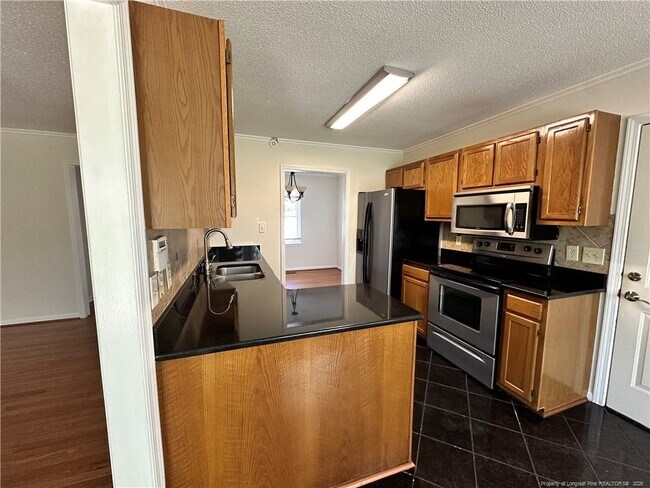 Building Photo - 7904 Gaza Ct