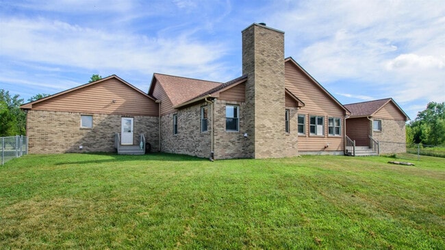 Building Photo - 5736 Willis Rd
