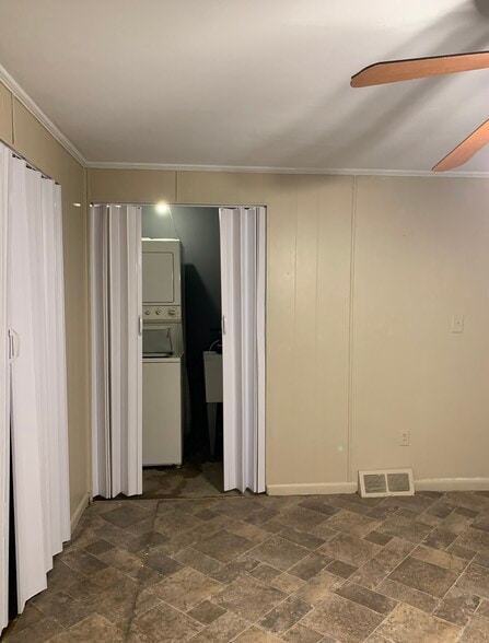 Building Photo - 62 Oakmont Dr