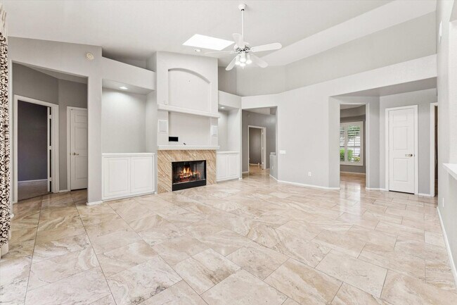 Building Photo - 19440 N 33rd Pl