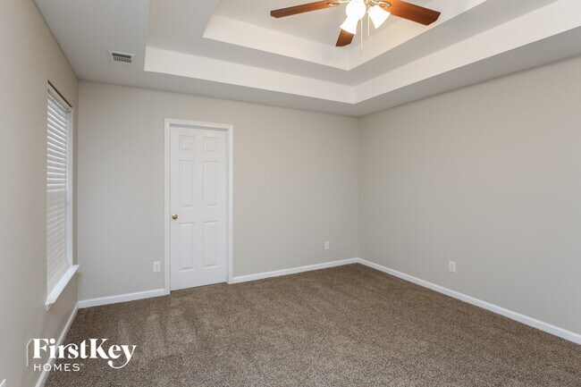 Building Photo - 9435 Waldrip Rd