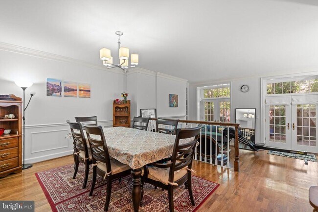 Building Photo - 4422 Westover Pl NW