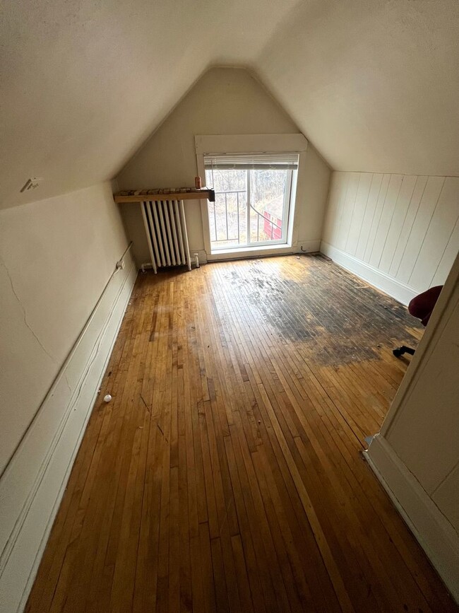 Building Photo - 601 Woodland Ave