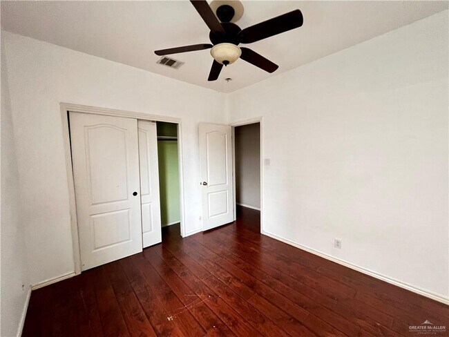 Building Photo - 3304 San Rafael St