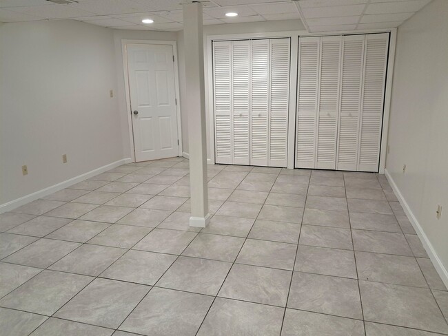 Building Photo - 4 Esquire Cir