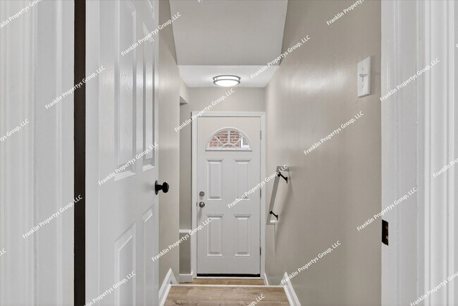 Building Photo - Fully Renovated 3-Bedroom Brick Bungalow in Detroit, 48235