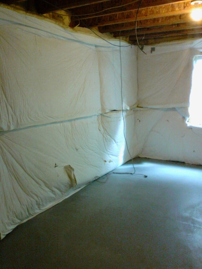 Building Photo - Light airy two story minutes from Fort Carson