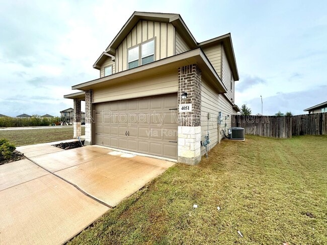 Building Photo - 4051 Basil Mdw