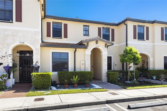 Building Photo - 10537 W 32nd Ln