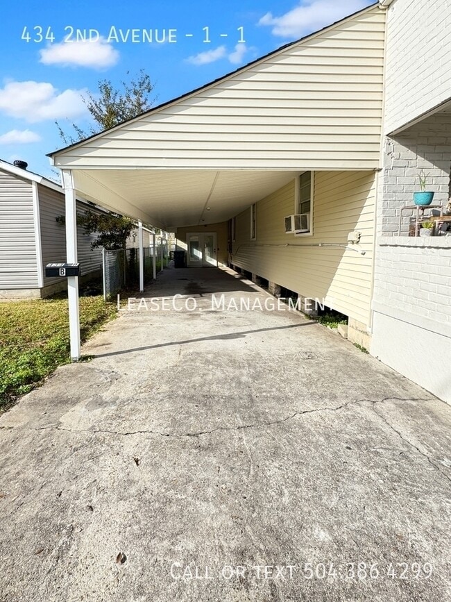 Building Photo - 434 2nd Ave