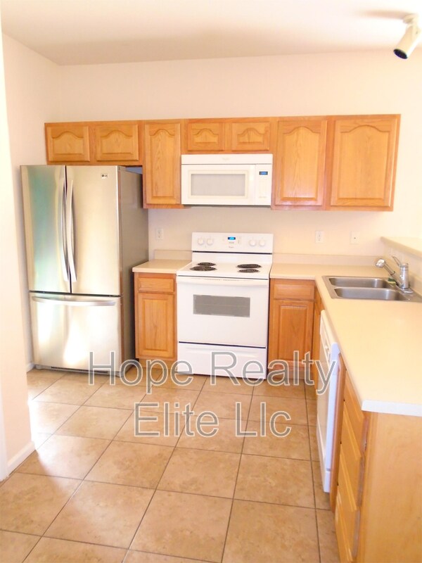 Building Photo - 1619 Monterey Rd