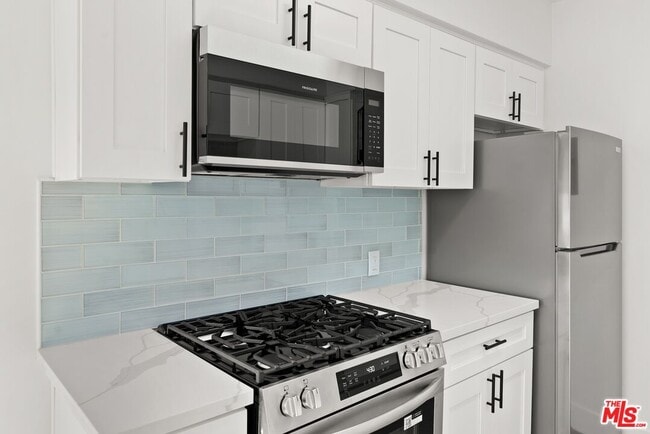 Building Photo - 4018 La Salle Ave