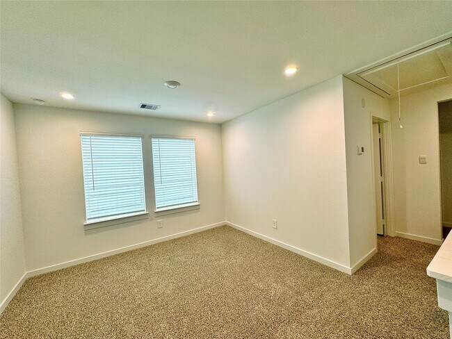 Building Photo - 2814 Lisburn Ter Ln