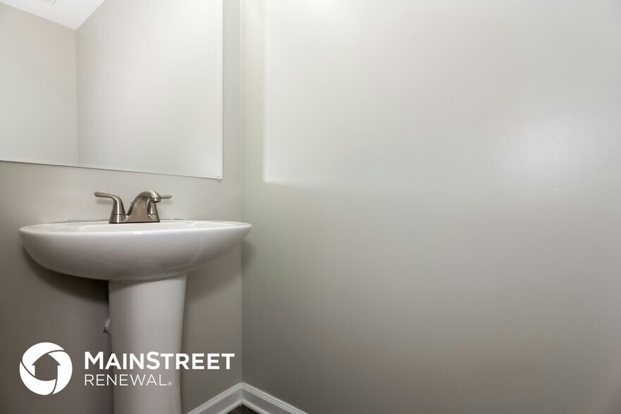 Building Photo - 1630 Ledson Ct