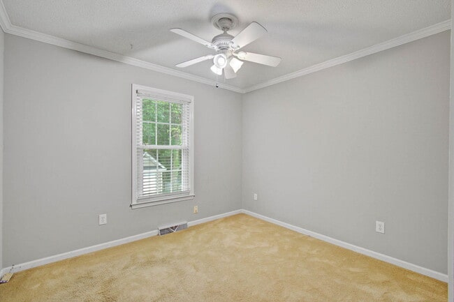 Building Photo - 978 Governors Rd