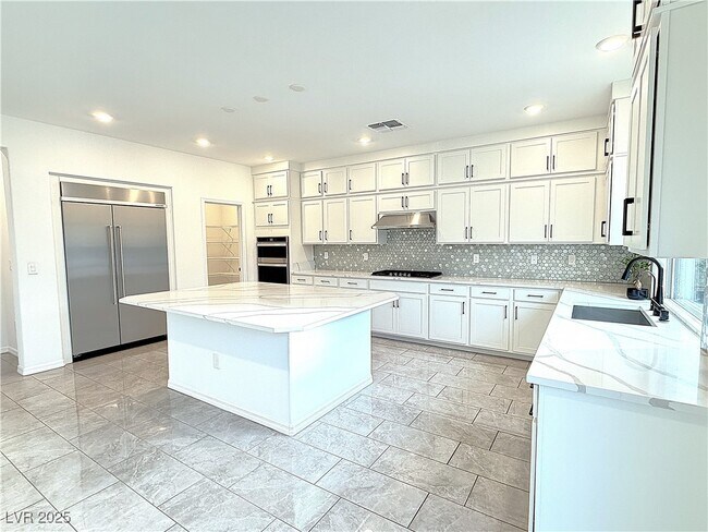 Building Photo - 8415 Iron Heart Ln