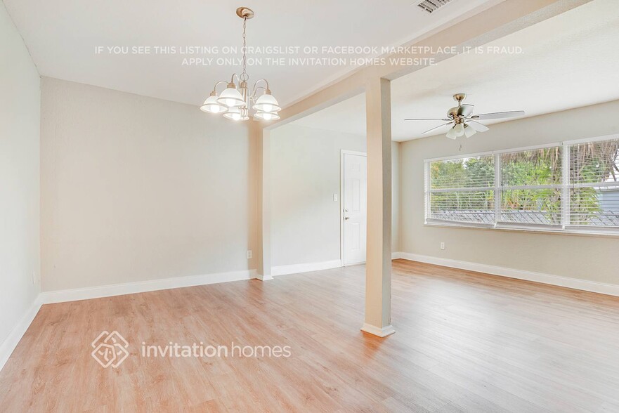 Building Photo - 4805 Burgundy Ln