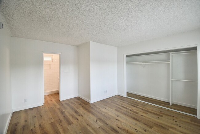 Building Photo - 5440 Quakertown Ave