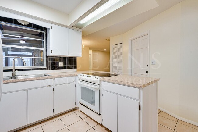 Building Photo - Charming 3-Bedroom Home in Port Orange for Rent!