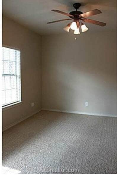 Building Photo - 318 Forest Dr Loop