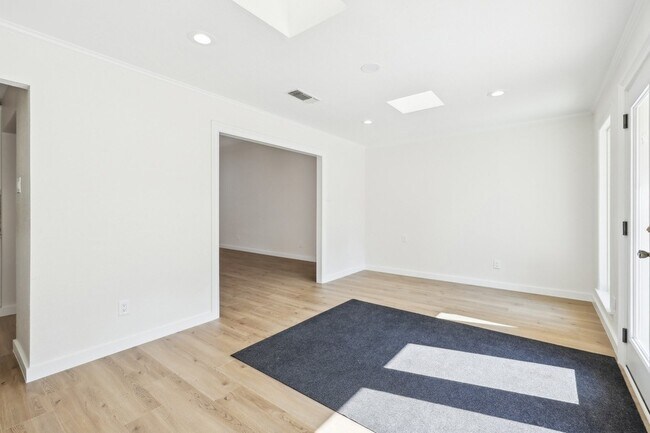 Building Photo - 139 Palmer Cir