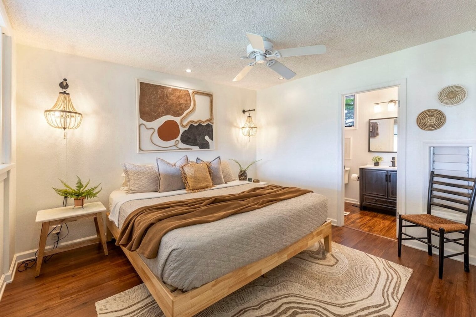 Building Photo - 1299 Uluniu Rd