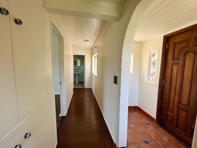 Building Photo - Excellent two Story Spanish style home located just minutes away from Sunset Strip