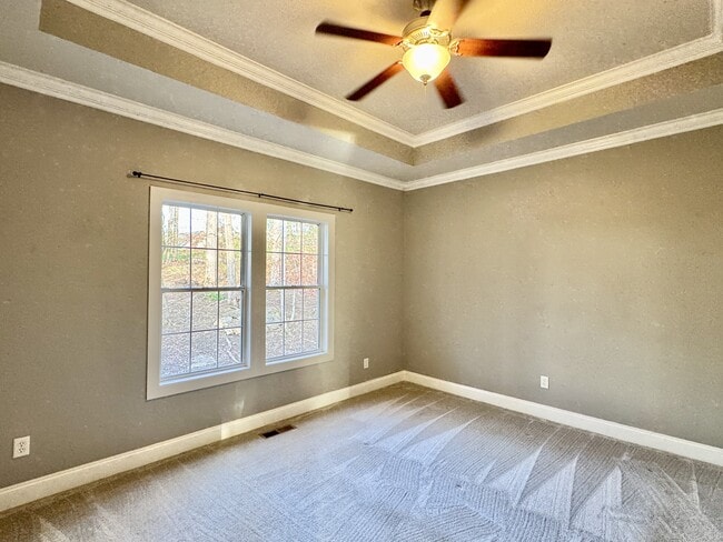 Building Photo - 293 Elohi Way