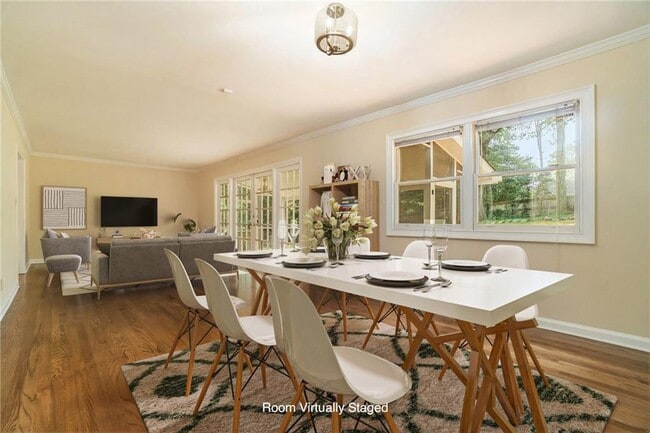 Building Photo - 3302 Lenox Pl NE