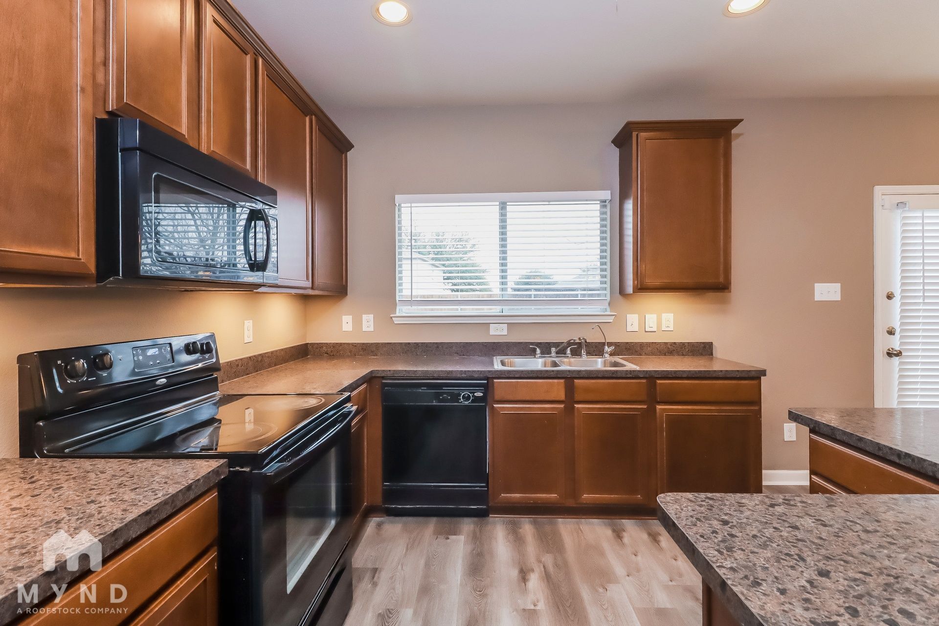 Building Photo - 5037 Caraway Dr