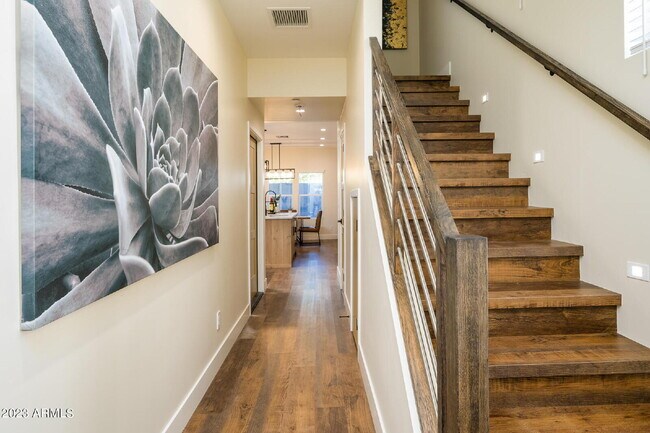 Building Photo - Exclusive Urban Sanctuary—Sophisticated Townhouse in Vibrant Phoenix