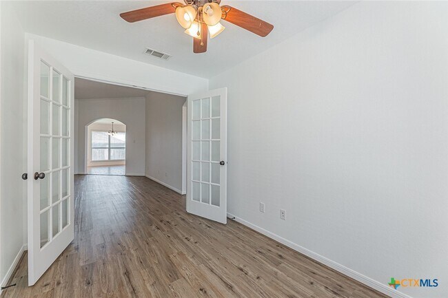 Building Photo - 3603 Salt Fork Dr