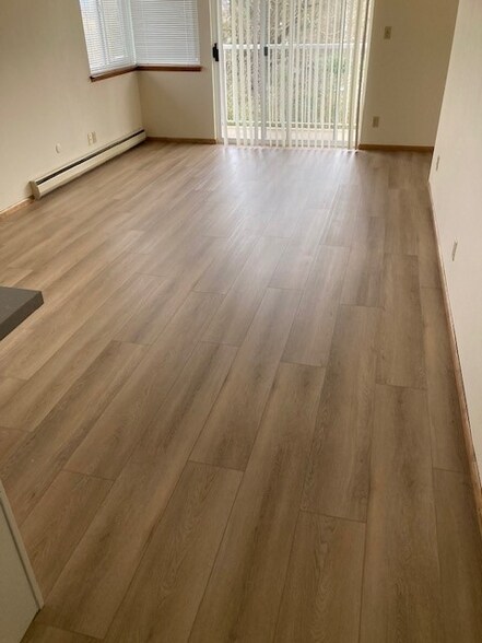 Building Photo - 12722 76th Ave S