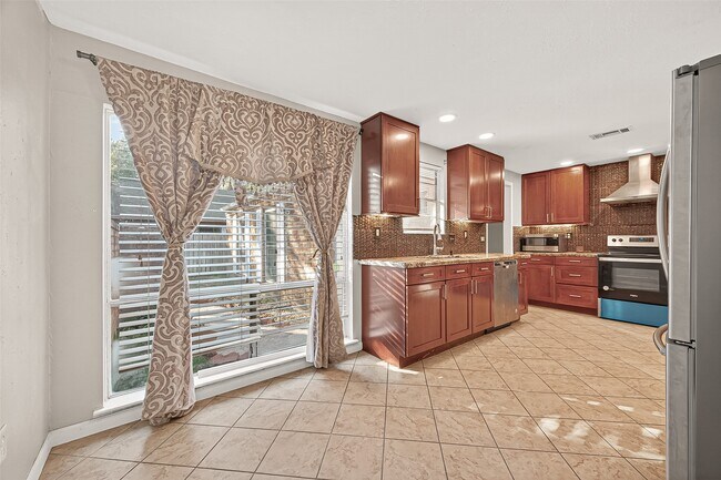 Building Photo - 13702 Ella Lee Ln