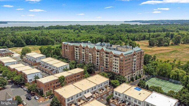 Building Photo - 485 Harbor Side St