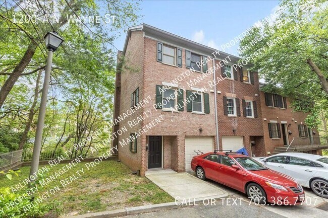 Building Photo - 1200-A N Wayne St