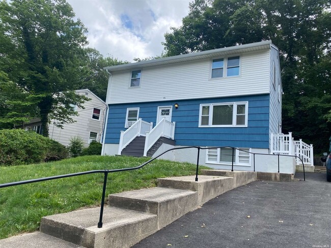 Building Photo - 46 Roosevelt Ave