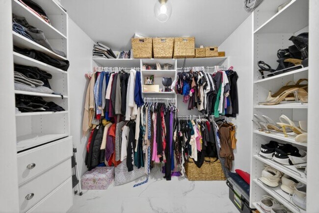 Building Photo - 849 Camellia Dr