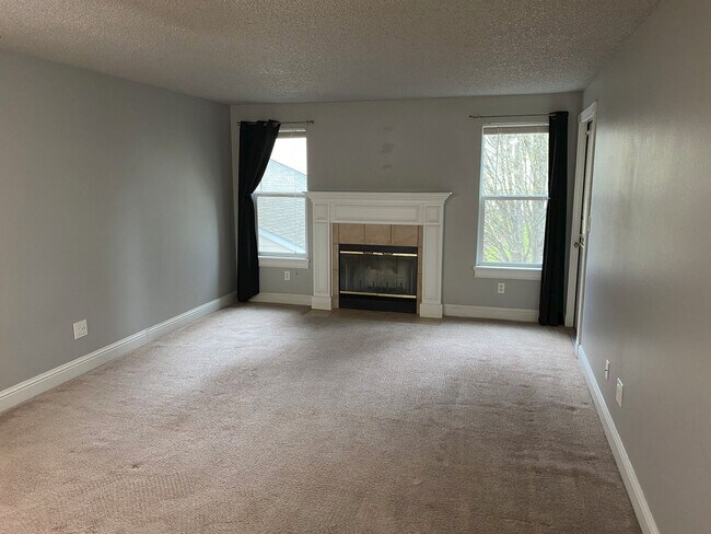 Building Photo - 13216 NE Salmon Creek Ave
