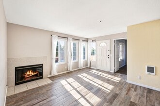 Building Photo - 1202 Donax Ave