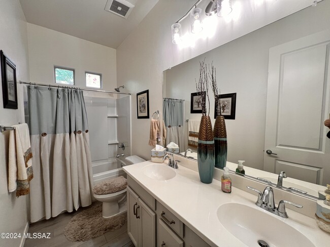 Building Photo - 13289 N Rainbow Cactus Ct