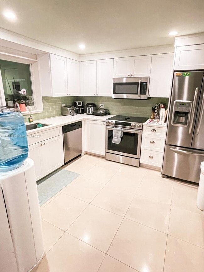 Building Photo - 1937 Sans Souci Blvd