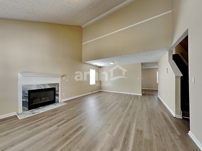 Building Photo - 7019 Beaverwood Dr