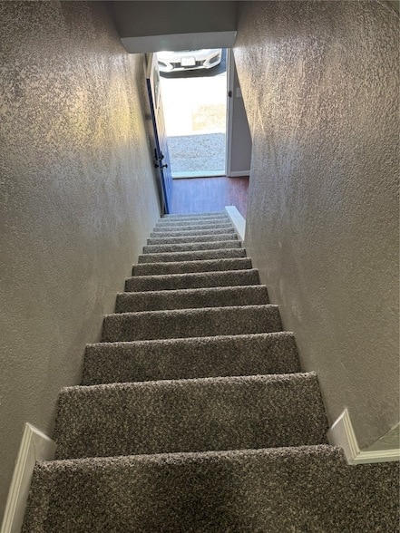 Building Photo - 357 NW Newton Dr