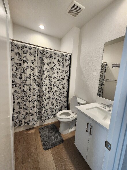 Building Photo - 74174 Stroke Dr