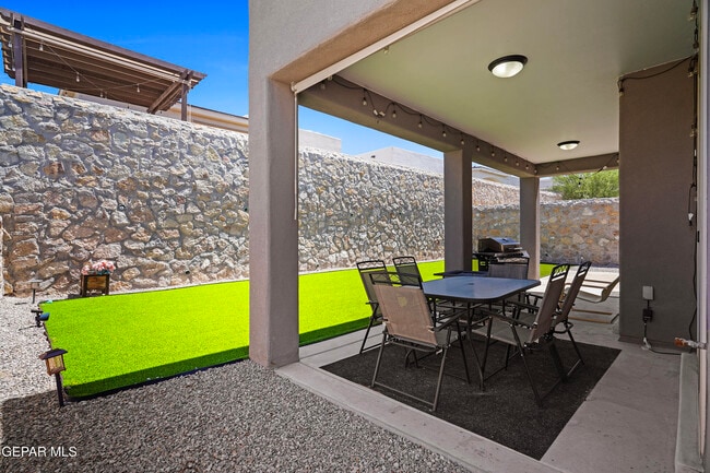Building Photo - 12863 Ivelet Ct