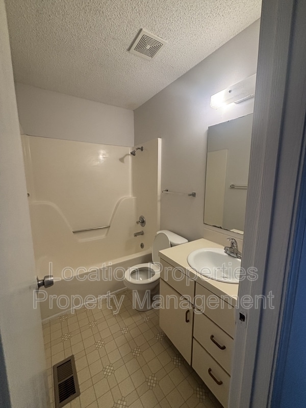 Building Photo - 1314 Tennessee St